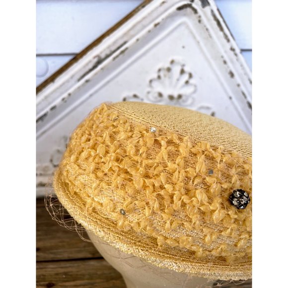 Vintage 1950s Yellow Straw Pill Box Hat Rhinestones MOD - Picture 5 of 15